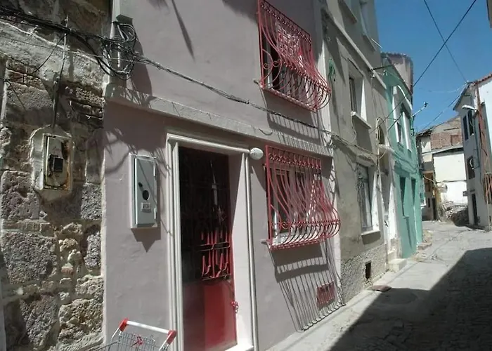 Ayvaligin Tarihi Rum Evi 2 Katli Sakarya  photo