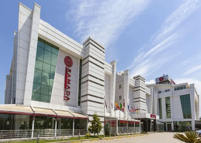 Photo de Hotel Ramada Plaza By Wyndham Izmit à Kocaeli