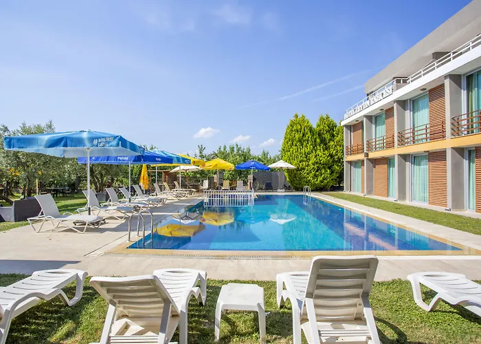 Фото Zeytin Bahcesi Hotel Изник