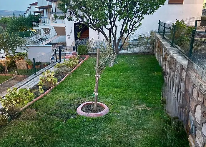 Intaland Sevgikoeyue-Detachedapartment Gomec fotoğrafı