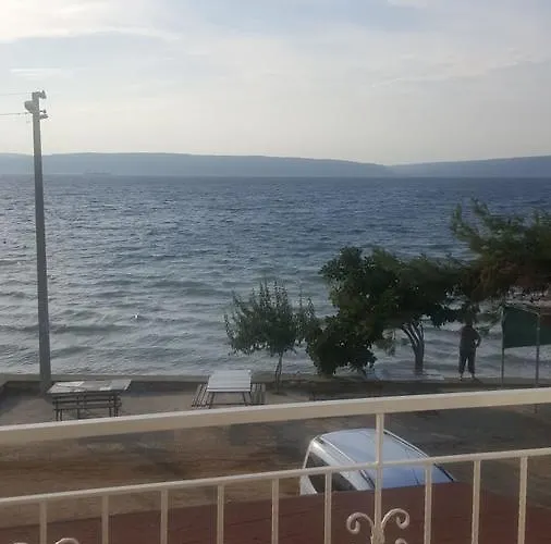 Beskardesler Guzelyali Pansiyon fotorgafie